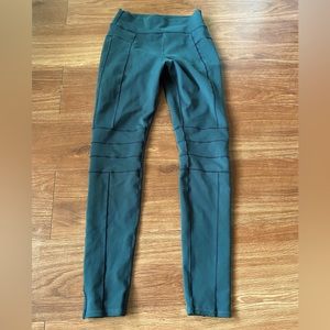 Forest green alo legging size M